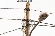 tikan-kolot-sahkopylvaassa