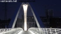 isoisansilta