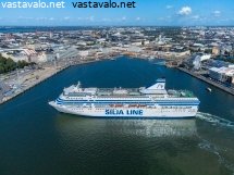 silja-serenade-saapumassa-helsingin-etelasatamaan
